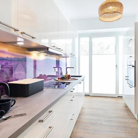 Prora - Exklusive Maisonette Wohnung in den Duenen mit Balkon, Terrasse und Waschmaschine - HAPPY