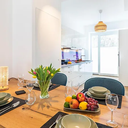 Prora - Exklusive Maisonette Wohnung in den Duenen mit Balkon, Terrasse und Waschmaschine - HAPPY * Binz